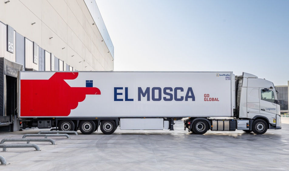 Camión de El Mosca by Logista para transporte por carretera.